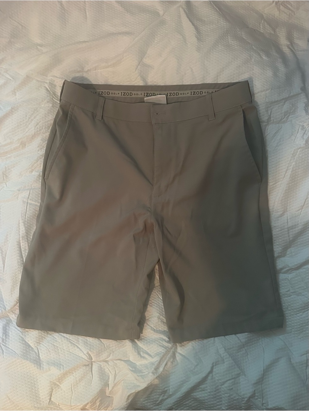 Izod Men's Flat-Front Shorts in Grey
